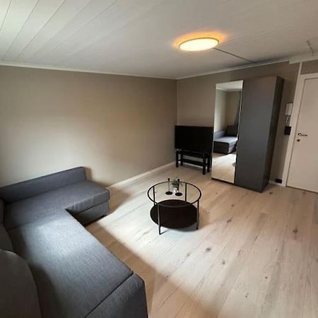 Ferienwohnung Hybel Sentralt I Kristiansand Exterior foto